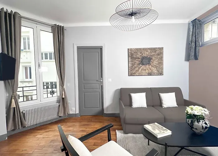 Cosy Hideaway Near Montparnasse
