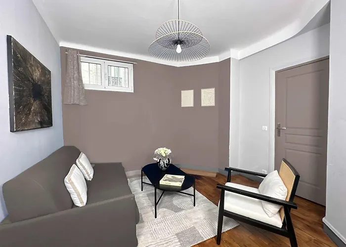 Cosy Hideaway Near Montparnasse
